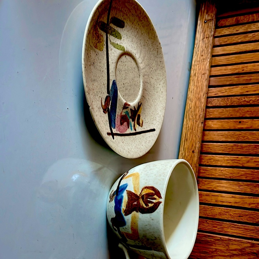 Red wing pottery round up pattern coffee cup & saucer